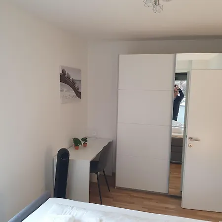 Primelweg Apartment *